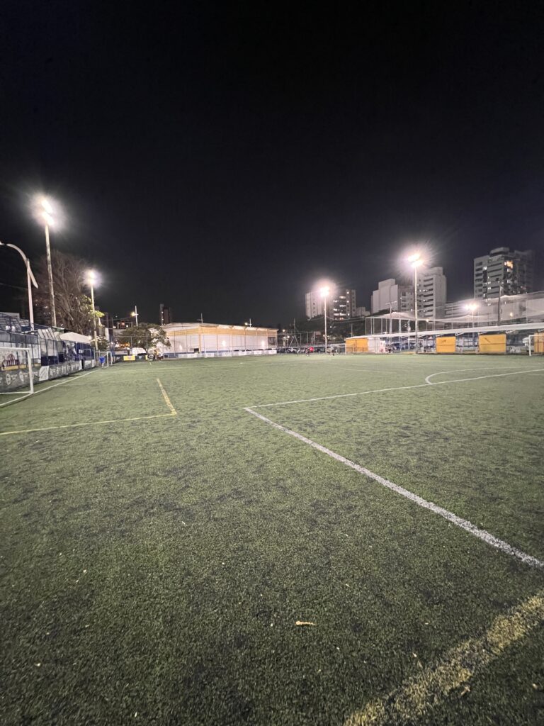 Iluminação profissional e luminárias Ilumen para estádios e quadras