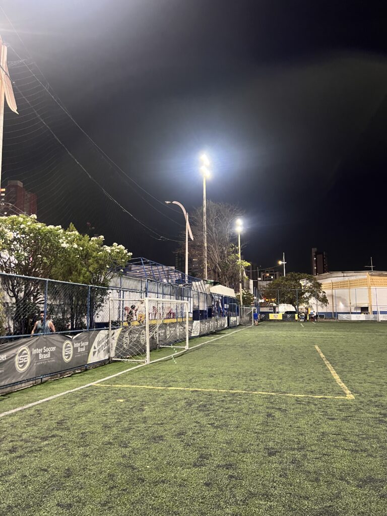 Iluminação profissional e luminárias Ilumen para estádios e quadras